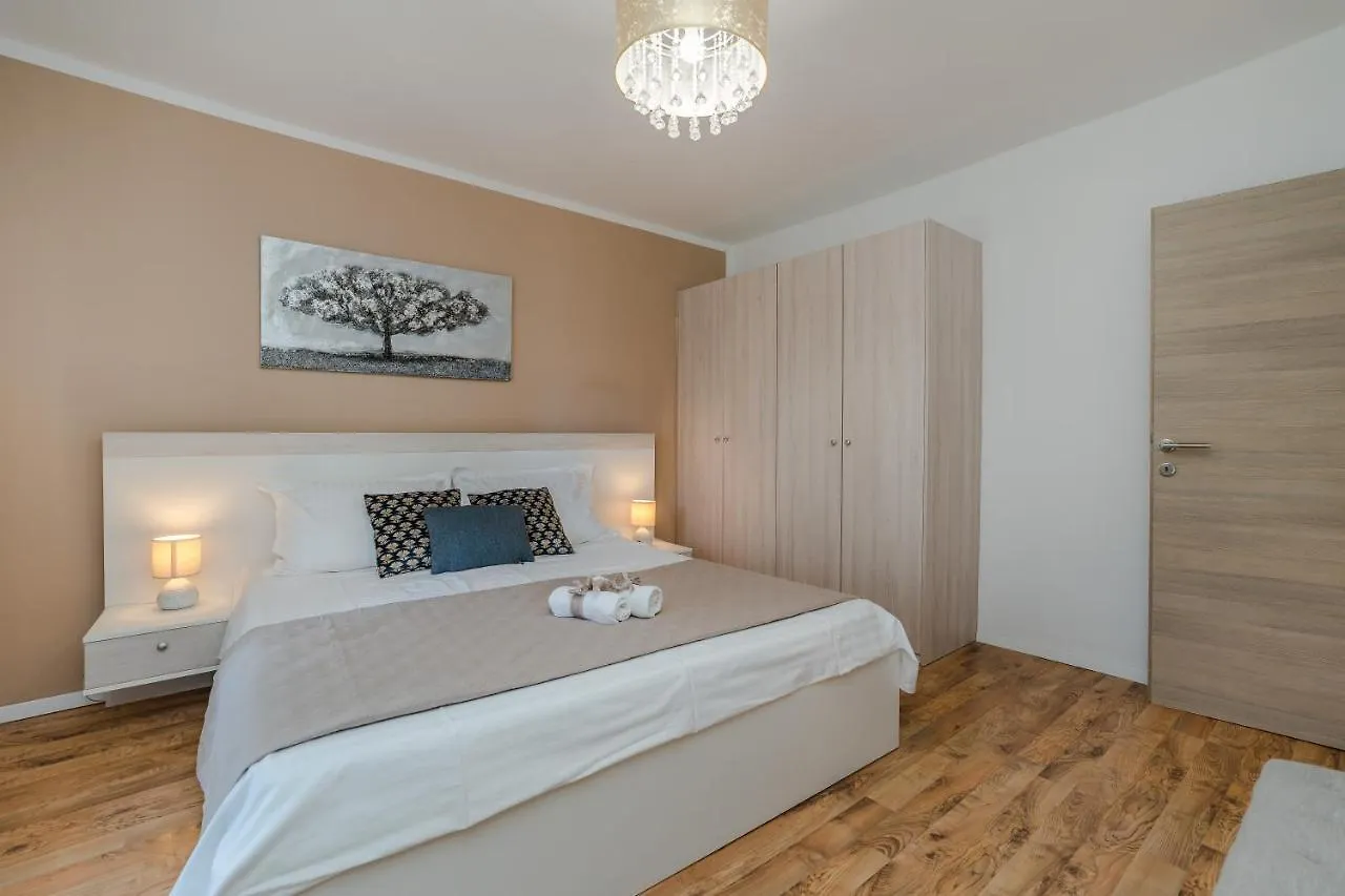 Holiday House Paula Privlaka  Privlaka (Zadar)