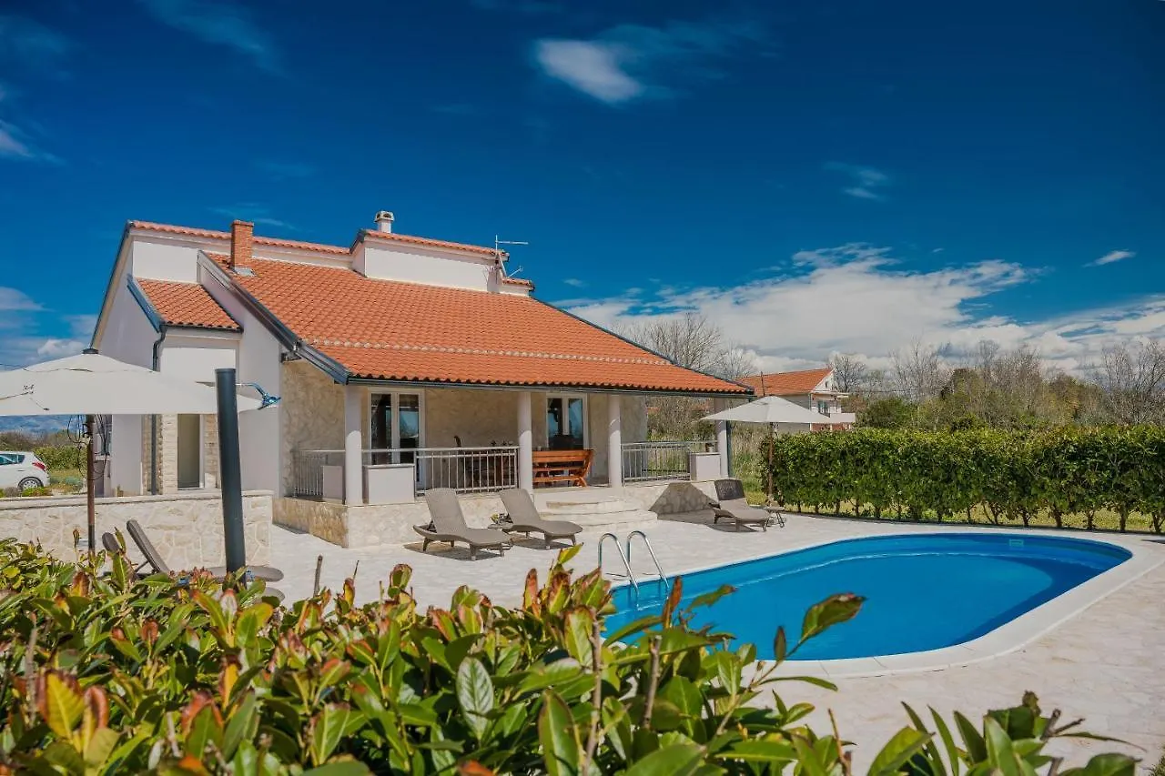 Holiday House Paula Privlaka  0*, Privlaka (Zadar)